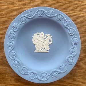 Wedgwood Patrician Tray - Three Graces - Cream on Lavender Pale Blue Jasperware